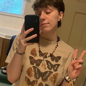 Meet your Posher, Alix